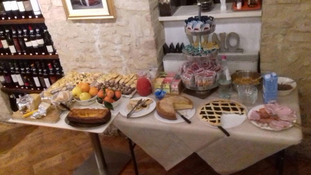Oro Rosso Hotel Ristorante Montefalco Kültér fotó